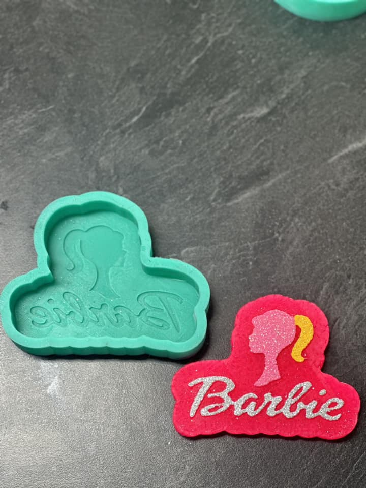 B*****