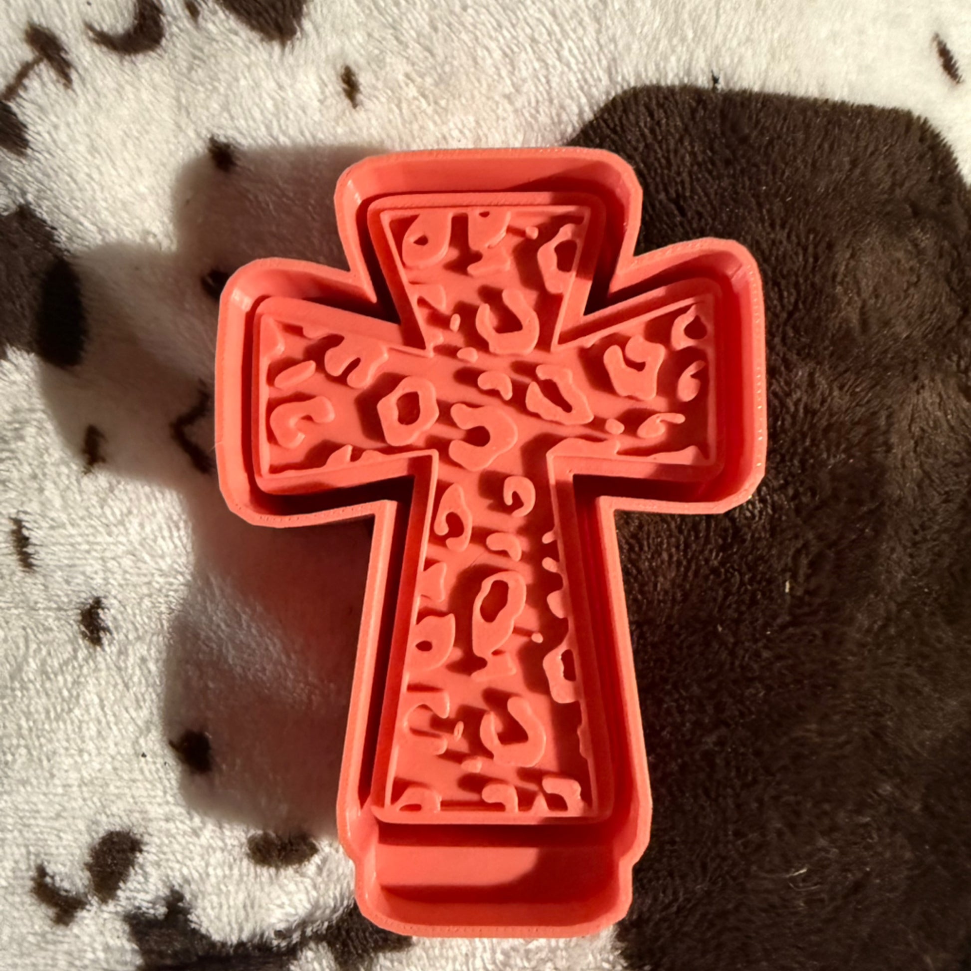 Leopard Cross